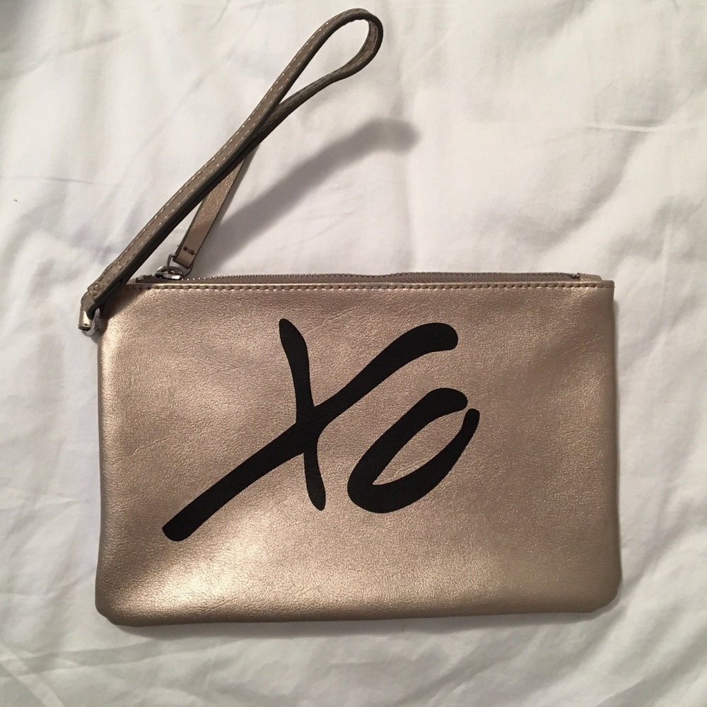 Banana Republic XO Wristlet